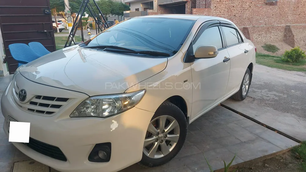 Toyota Corolla 2012 for Sale in Multan Image-1