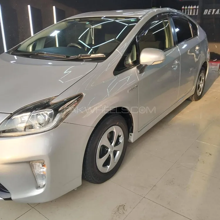 Toyota Prius 2014 for Sale in Islamabad Image-1