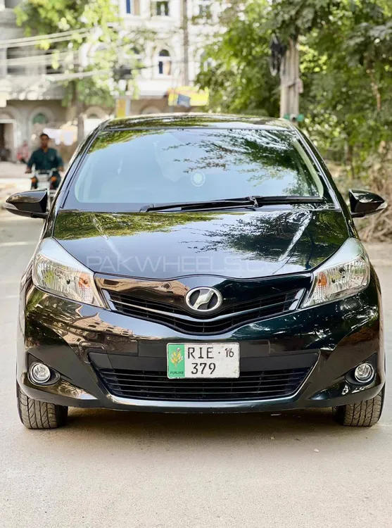 Toyota Vitz 2012 for Sale in Rawalpindi Image-1