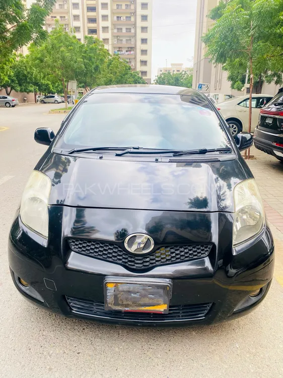 Toyota Vitz 2007 for Sale in Karachi Image-1
