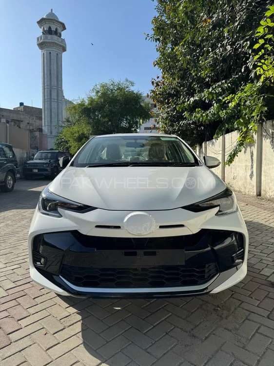 Toyota Yaris Sedan 2025 for Sale in Lahore Image-1
