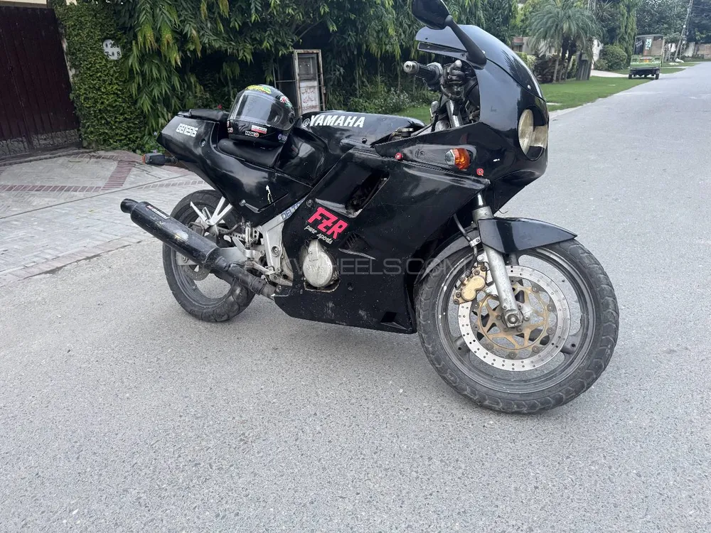 Yamaha  Fzr 250  1994 for Sale Image-1