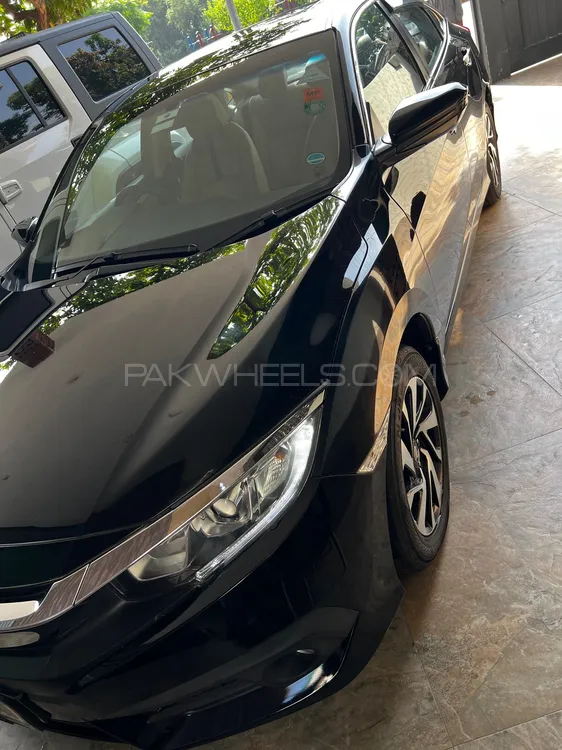 Honda Civic 2018 for Sale in Lahore Image-1