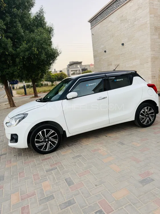Suzuki Swift 2024 for Sale in Sahiwal Image-1