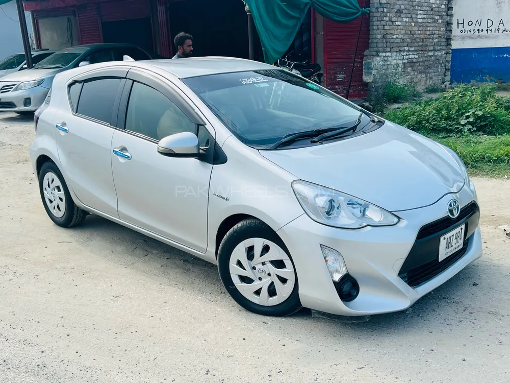 ٹویوٹا اکوا 2015 for Sale in صوابی Image-1