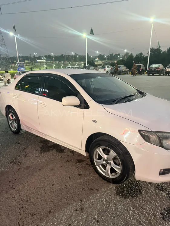 Toyota Corolla Axio 2006 for Sale in Islamabad Image-1
