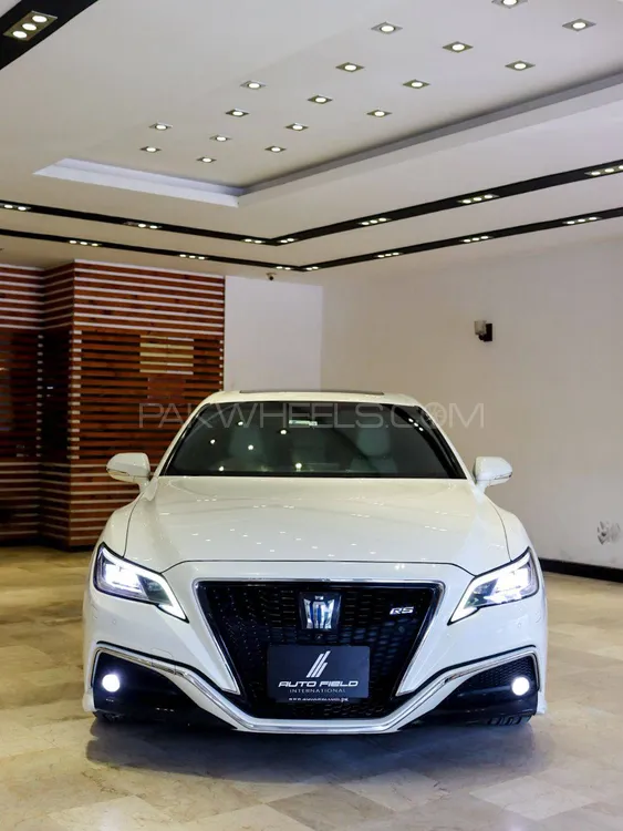 Toyota Crown 2018 for Sale in Islamabad Image-1