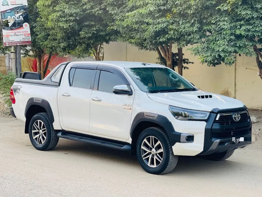 Toyota Hilux 2017 for Sale in Karachi Image-1