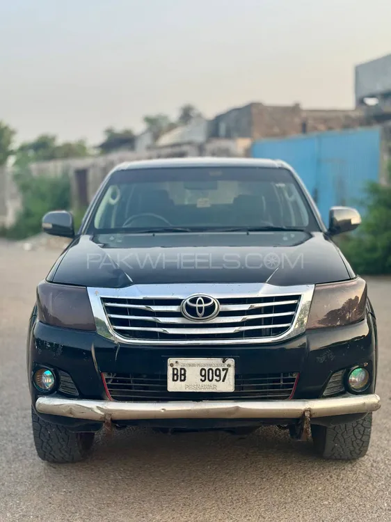 Toyota Hilux 2012 for Sale in Islamabad Image-1