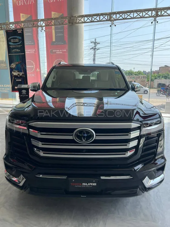 ٹویوٹا لینڈ کروزر 2023 for Sale in لاہور Image-1