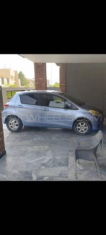 Toyota Vitz 2012 for Sale in Islamabad Image-1