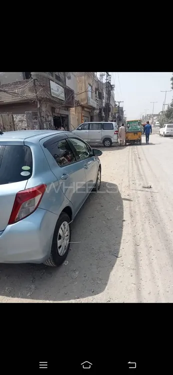 Toyota Vitz 2013 for Sale in Lahore Image-1