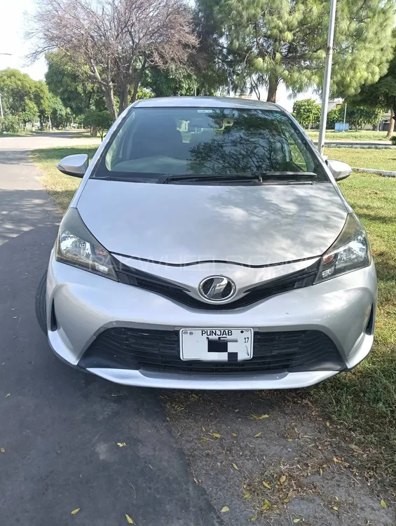 Toyota Vitz 2014 for Sale in Gujranwala Image-1