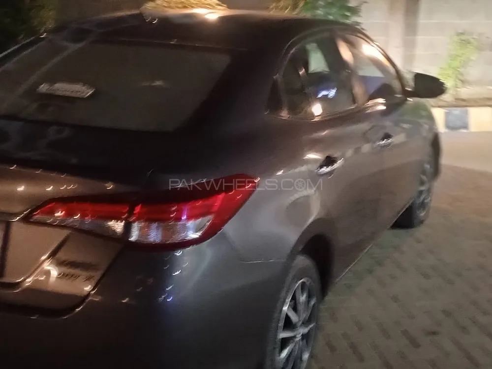 Toyota Yaris Sedan 2021 for Sale in Karachi Image-1