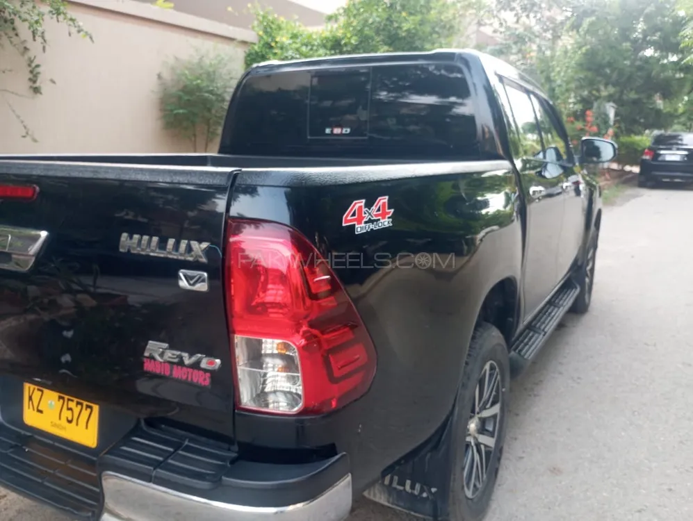Toyota Hilux 2021 for Sale in Karachi Image-1