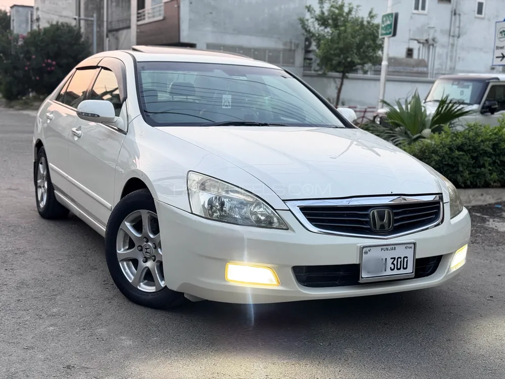 Honda Accord 2003 for Sale in Sialkot Image-1