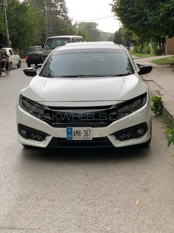 Honda Civic 2019 for Sale in Peshawar Image-1
