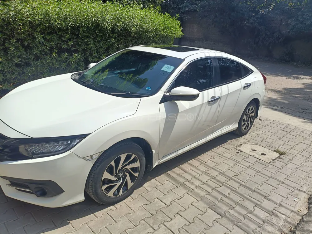 Honda Civic 2016 for Sale in Lahore Image-1