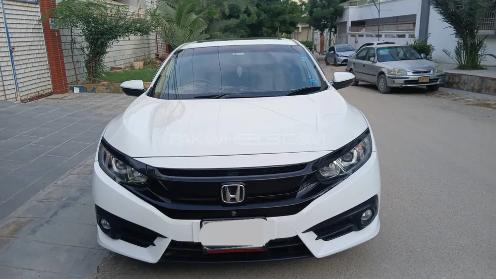 Honda Civic 2017 for Sale in Karachi Image-1