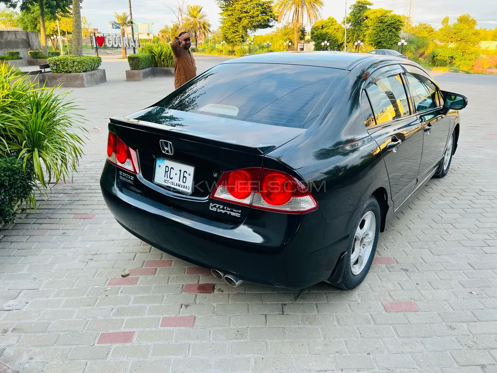 Honda Civic 2011 for Sale in Gujrat Image-1