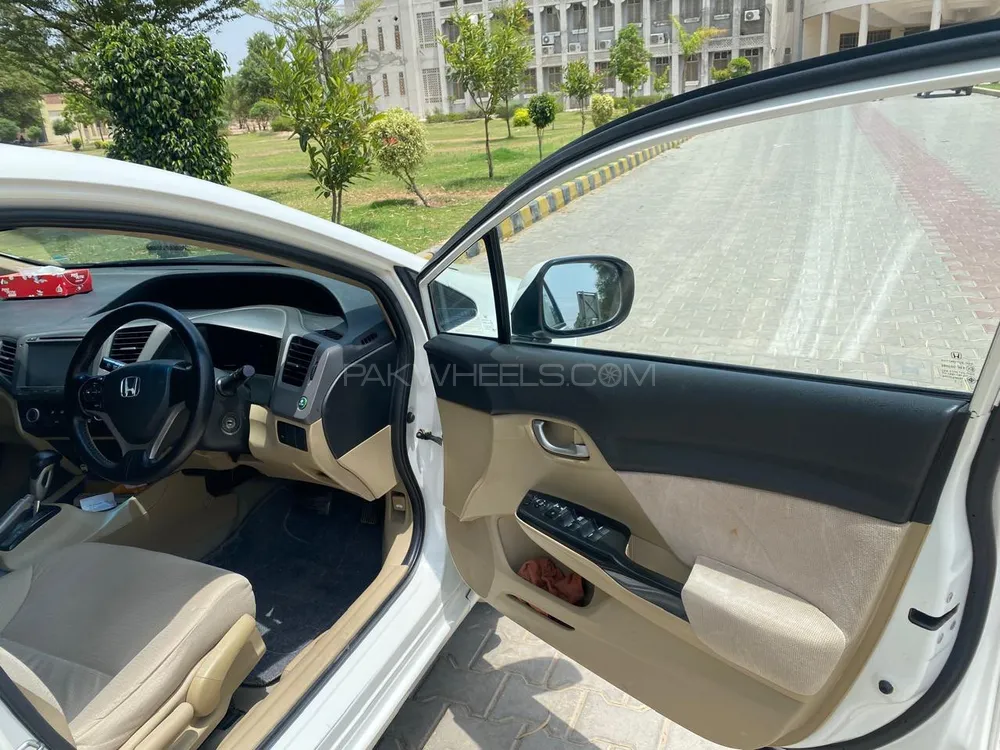 Honda Civic 2013 for Sale in Bahawalpur Honda Civic 2013 for Sale in Bahawalpur Image-4