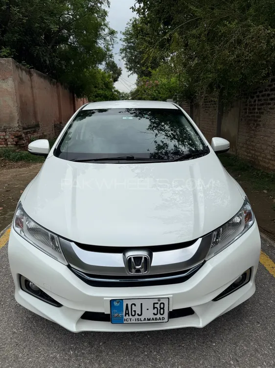 Honda Grace Hybrid 2015 for Sale in Attock Image-1