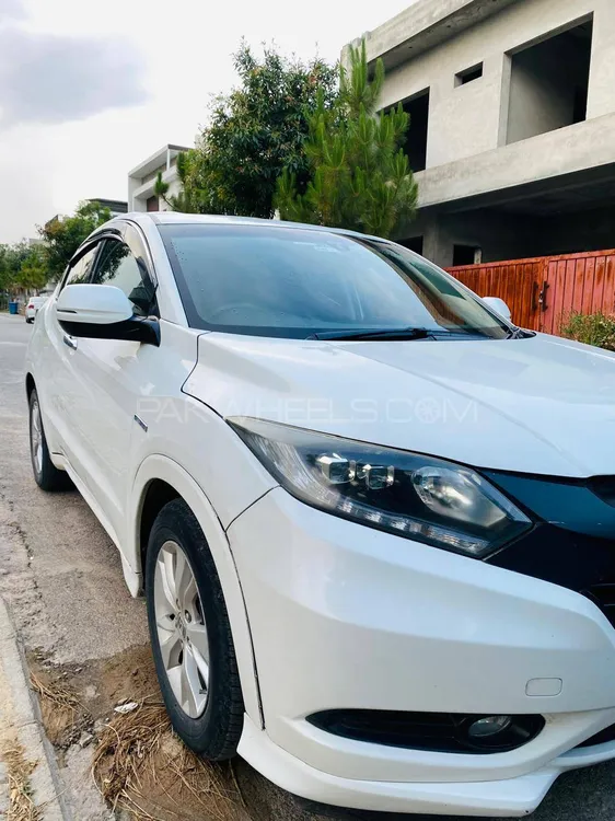 Honda Vezel 2014 for Sale in Islamabad Image-1