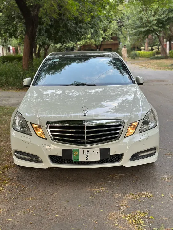 Mercedes Benz E Class 2011 for Sale in Islamabad Image-1