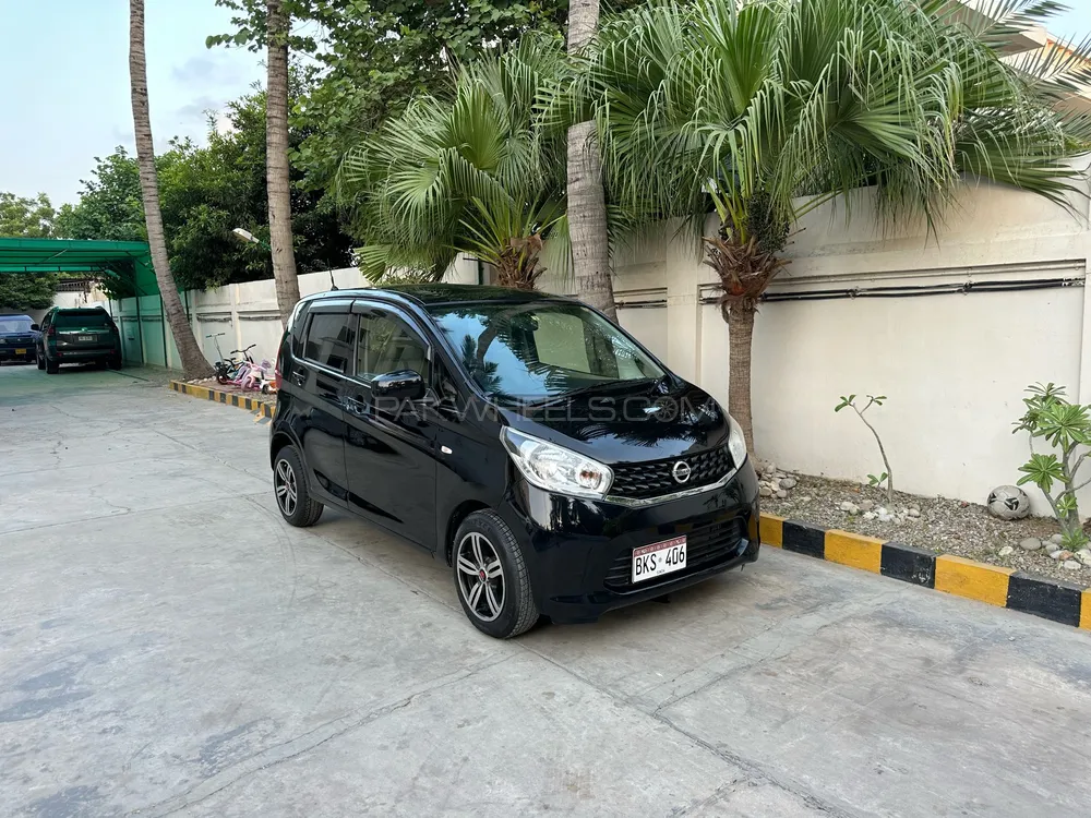 Nissan Dayz 2015 for Sale in Karachi Image-1