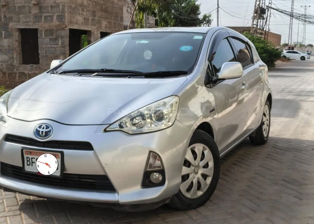 Toyota Aqua 2013 for Sale in Hyderabad Image-1