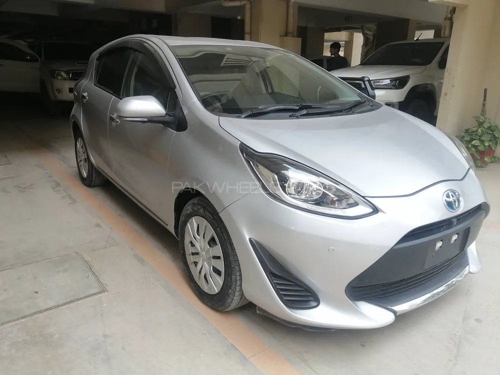 Toyota Aqua 2020 for Sale in Karachi Image-1