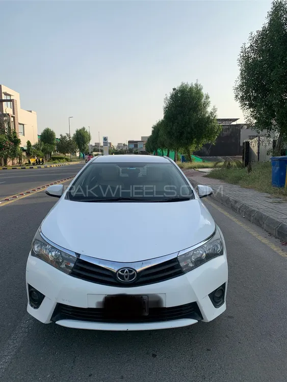 Toyota Corolla 2017 for Sale in Lahore Image-1