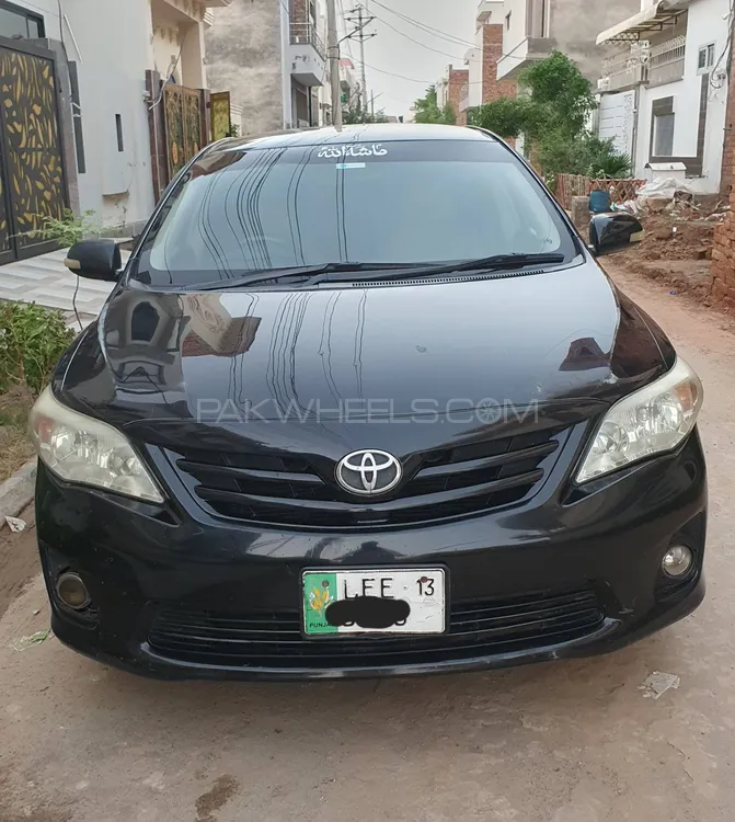 Toyota Corolla 2013 for Sale in Lahore Image-1