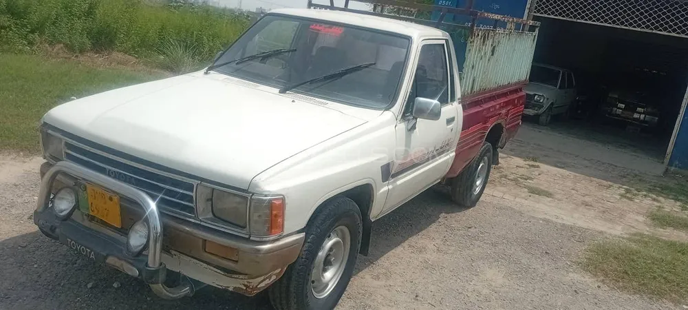 Toyota Hilux 1984 for Sale in Gujrat Image-1