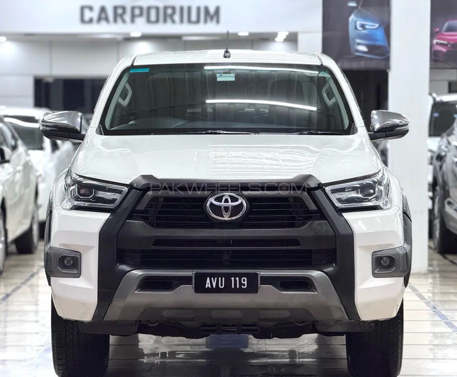 Toyota Hilux 2021 for Sale in Peshawar Image-1