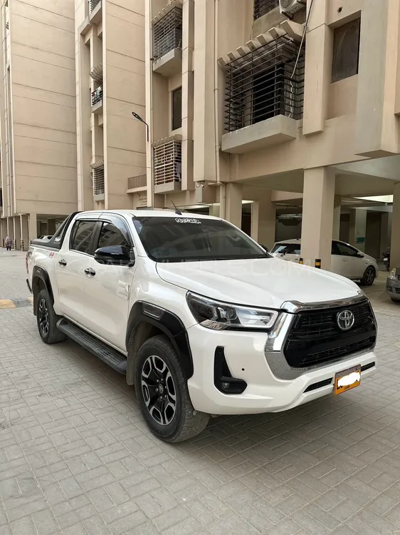 Toyota Hilux 2023 for Sale in Karachi Image-1