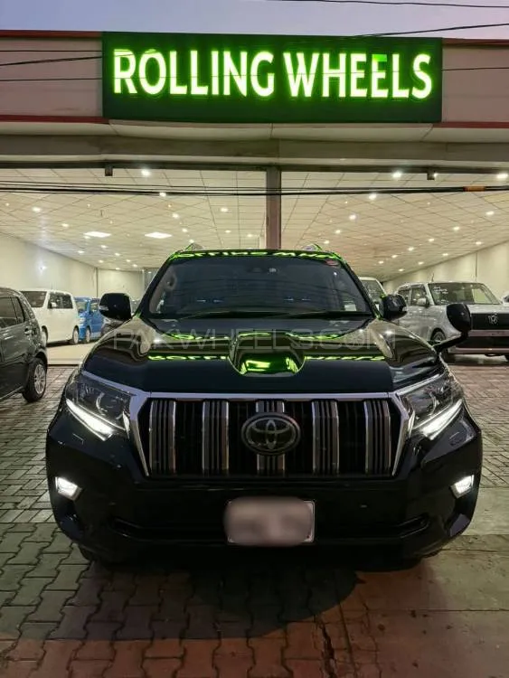 Toyota Prado 2017 for Sale in Multan Image-1