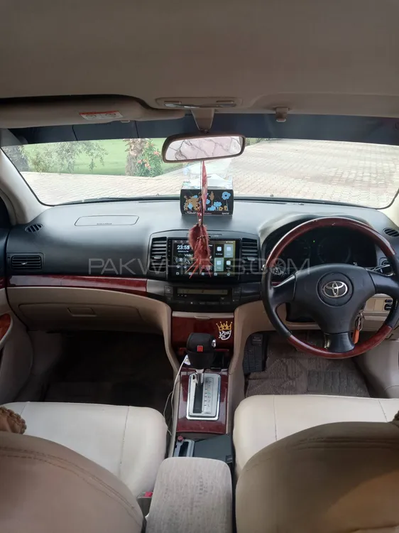 Toyota Premio 2014 for Sale in Peshawar Toyota Premio 2014 for Sale in Peshawar Image-9