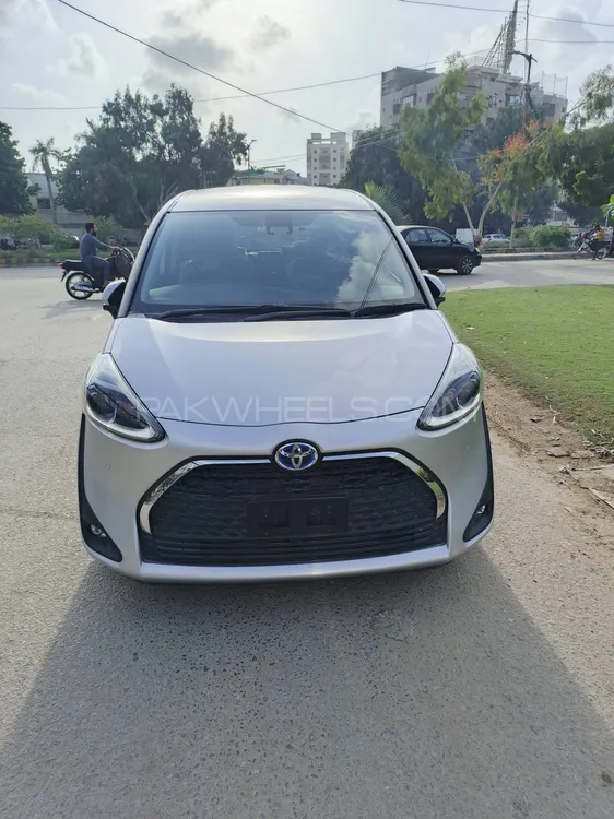 Toyota Sienta 2019 for Sale in Karachi Image-1