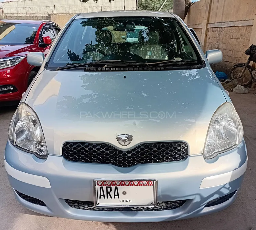 Toyota Vitz 2003 for Sale in Karachi Image-1