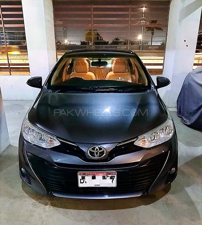 Toyota Yaris Sedan 2020 for Sale in Karachi Image-1