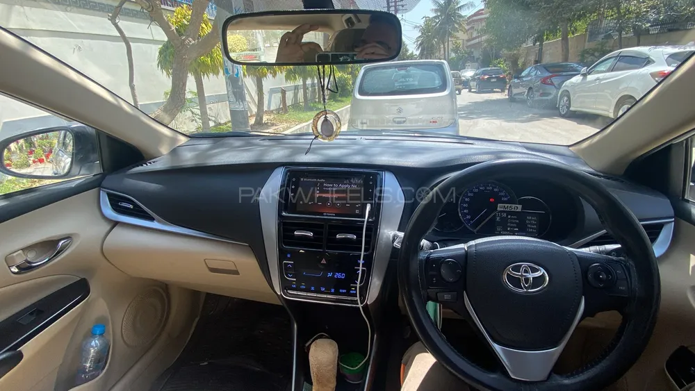 Toyota Yaris Sedan 2020 for Sale in Karachi Image-1
