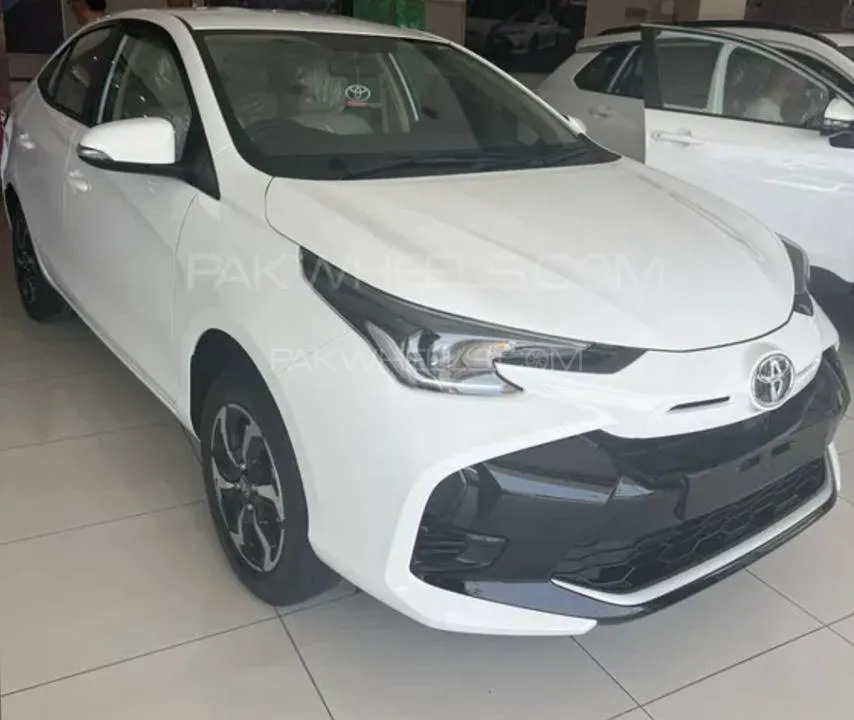 Toyota Yaris Sedan 2025 for Sale in Karachi Image-1