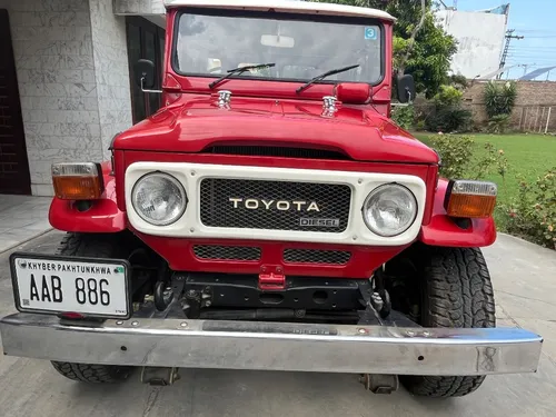 Toyota Land Cruiser J40  1984