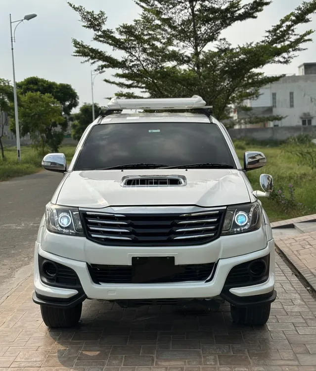 Toyota Hilux 2013 for Sale in Lahore Image-1