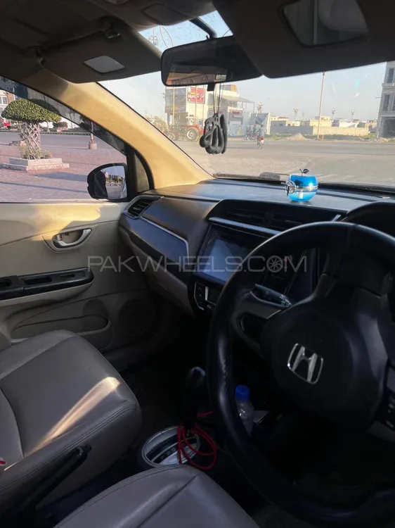 Honda BR-V 2017 for Sale in Gujranwala Image-1