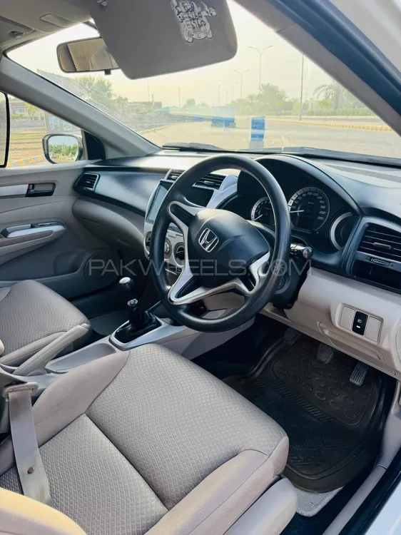 Honda City 2016 for Sale in Rahim Yar Khan Honda City 2016 for Sale in Rahim Yar Khan Image-2