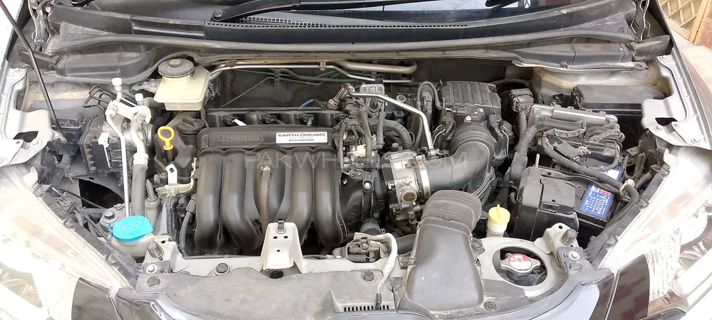 Honda Fit 2017 for Sale in Islamabad Image-1