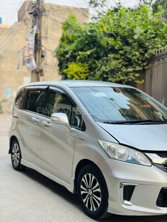 Honda Freed 2014 for Sale in Lahore Image-1