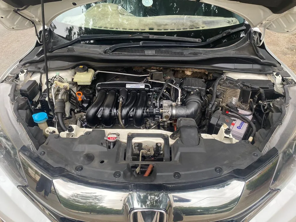 Honda Vezel 2016 for Sale in Karachi Honda Vezel 2016 for Sale in Karachi Image-13